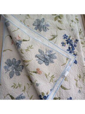 Vintage 90s Liz Claiborne Floral Applique Quilt Cotton Blue Pink Twin Coverlet